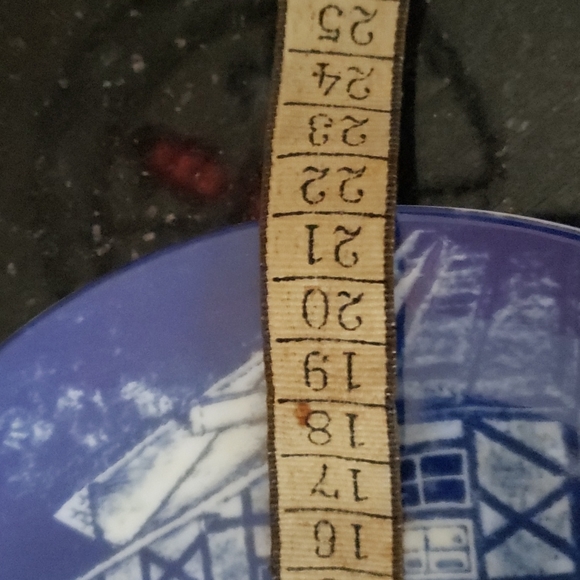 Vintage Royal Bavaria decorative plate in cobalt blue 💙 and white scheme - Picture 4 of 4